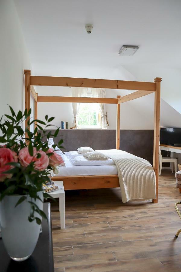 Hotel Gut Moschenhof Düsseldorf Kültér fotó